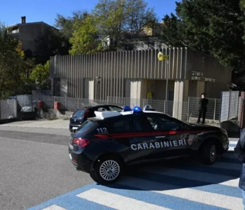 Rapina e sparatoria alle poste: una carabiniera ferita