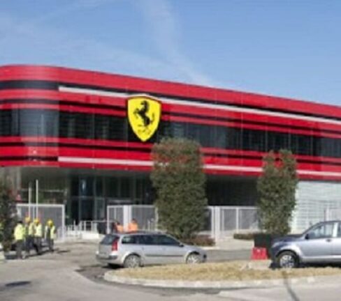 Tirocini retribuiti in Ferrari: requisiti e come candidarsi