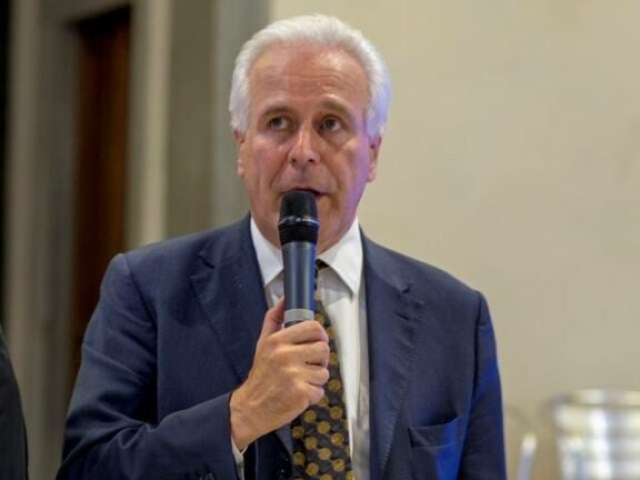 Nuovo step dell’accoglienza. Hotel e ostelli per stranieri positivi