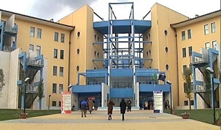 Medico ospedale di Avellino indagato: oltre 2.000 visite a pagamento non dichiarate