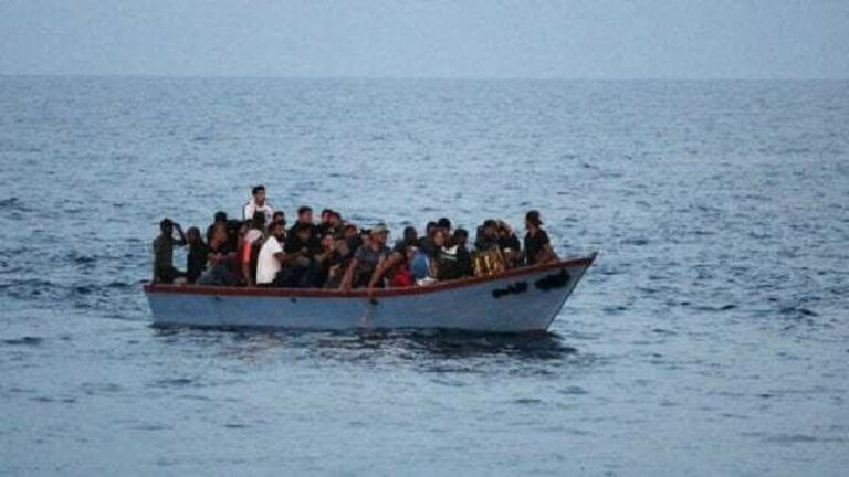 Ondata di sbarchi a Lampedusa, arrivati 433 migranti