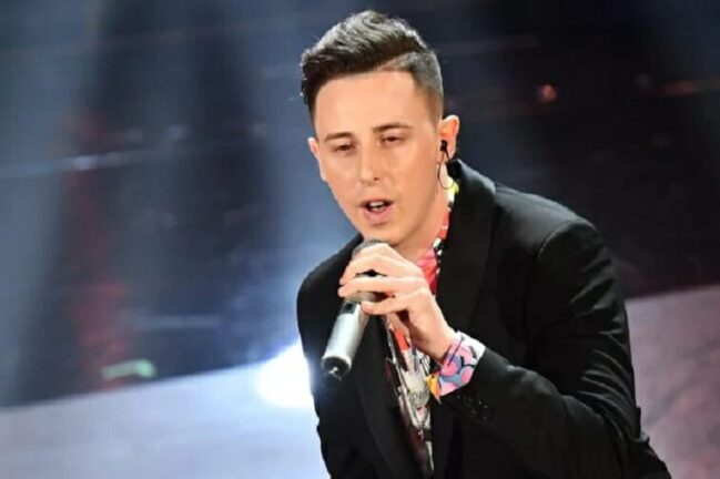 Shade positivo al Covid: “A fatica mi alzavo dal letto e respiravo”