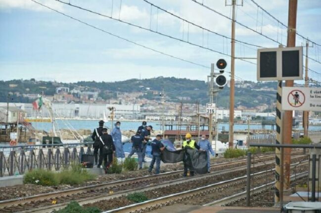 Muore investito da un treno: la vittima aveva 64 anni
