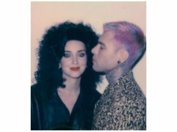 Chiara Ferragni e Fedez aspettano una femminuccia e cambiano LOOK