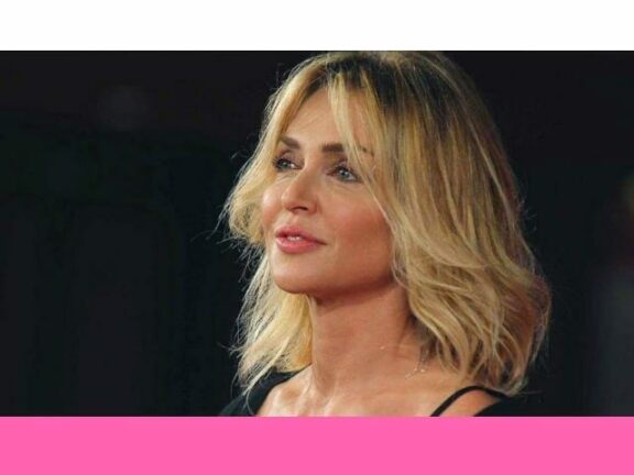 Paola Barale e i suoi “discussi” gusti sessuali