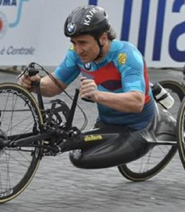 Alex Zanardi migliora, ritornerà fra chi gli vuole bene e fa il tifo per lui