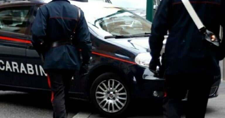 Pusher arrestato a Napoli: a chiamare i carabinieri è sua madre