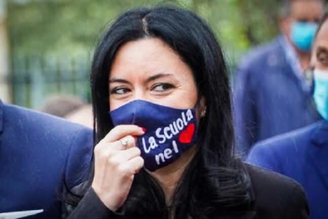 Scuola: il piano dell’Azzolina per riaprire tutto