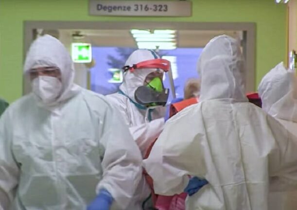 Infermieri Varese contro Fontana: “Basta parole, servono fatti”