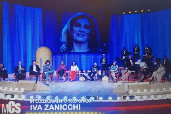 Iva Zanicchi in Tv dopo il Covid: “Ho stretto i denti, ma è stato brutto”