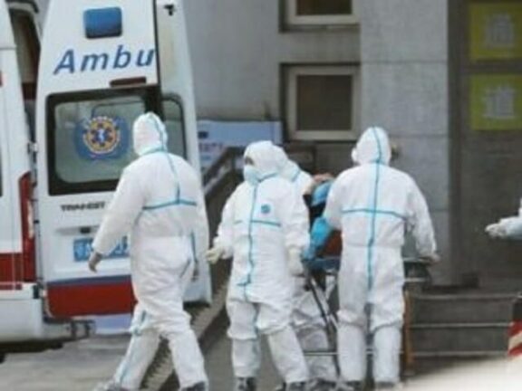 Maria ha un malore in strada e muore: “Ambulanza in ritardo causa Covid”