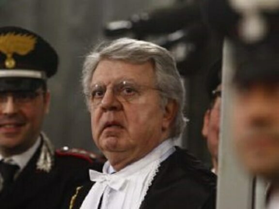 Piero Longo, ex legale di Berlusconi, indagato per violenza sessuale
