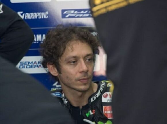 Valentino Rossi il terzo test è negativo, può tornare in pista
