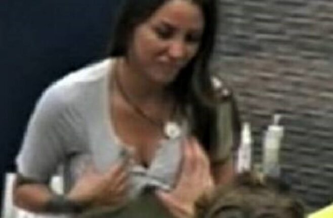 Selvaggia Roma infiamma il Gf: “Toccarle?”, “Fai i complimenti…”