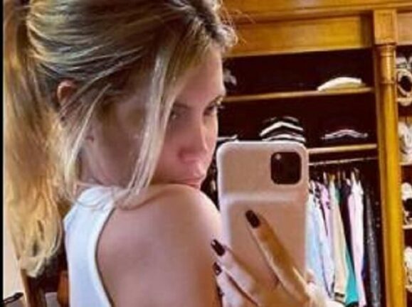 Wanda Nara conquista i social. Così “inganna” il lockdown