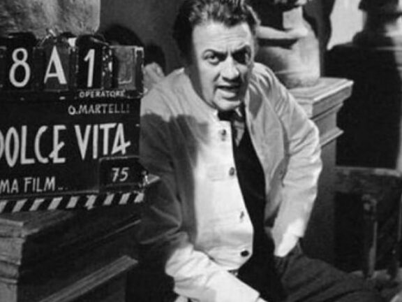 Federico Fellini “celebra” una data importante