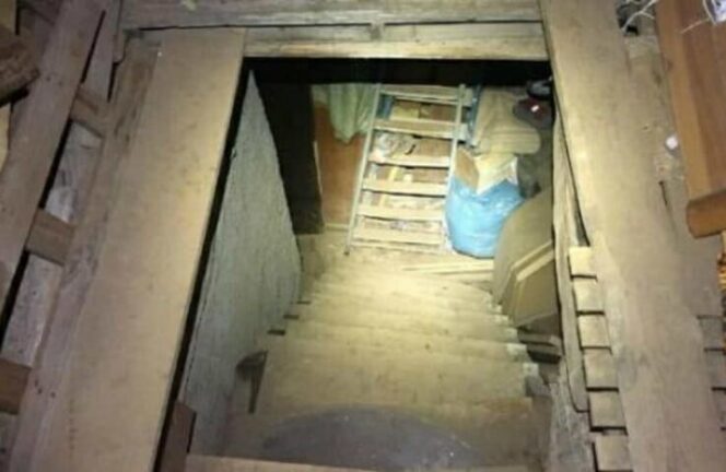 Raccapricciante scoperta. Segregato in casa per 30 anni