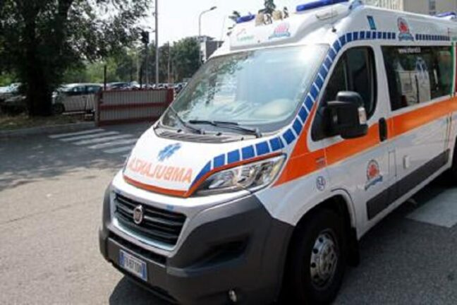 Milano, grave incidente: muore madre. Padre e figli in codice rosso