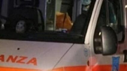 Sannicandro di Bari, auto si ribalta alla rotatoria: morti padre di 54 anni e la figlia 14enne