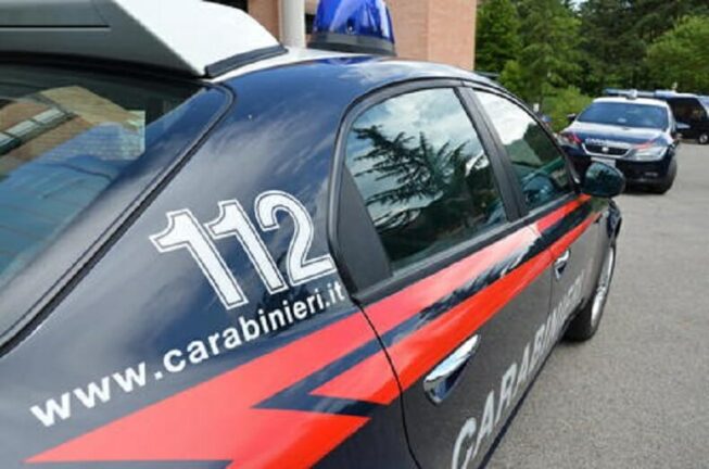 Marito e moglie trovati morti in casa, indagano i Carabinieri