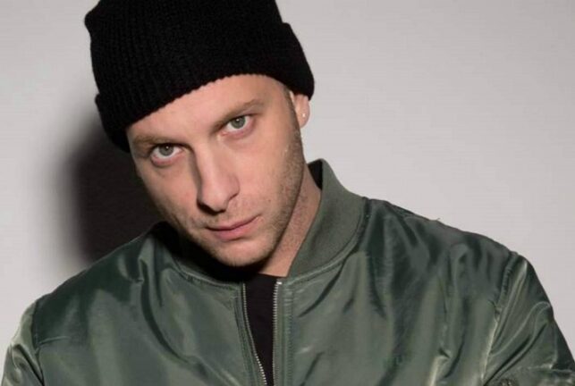 Clementino, la sua dedica speciale in una giornata particolare