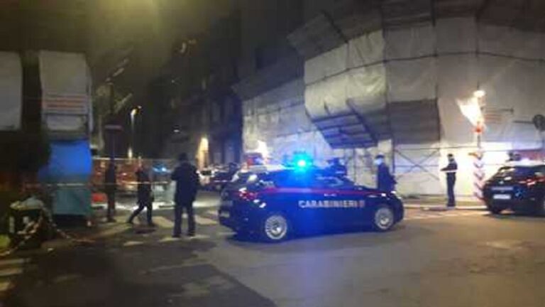 Milano, uomo ucciso in strada con coltellata alla gola