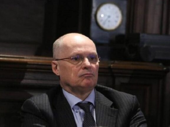 Walter Ricciardi, consigliere Speranza: “Italia ancora in piena emergenza”