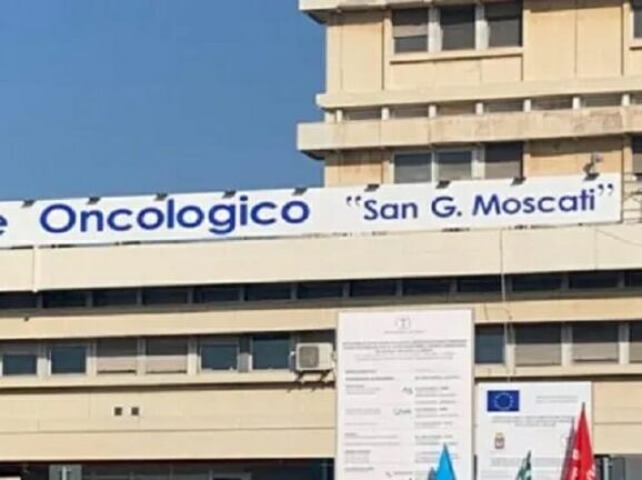 Taranto, maltrattamenti in Ospedale: “tuo padre tra 10 minuti muore”