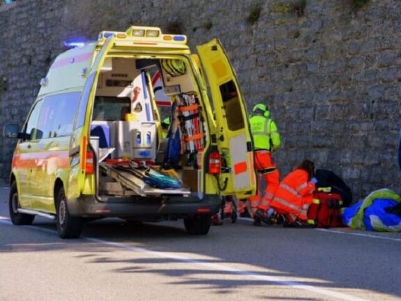 Tragedia a Reggio Emilia. 12enne muore tornando da scuola