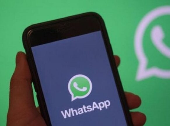 WhatsApp Manda foto e video hot a un minorenne su WhatsApp, arrestato 30enne