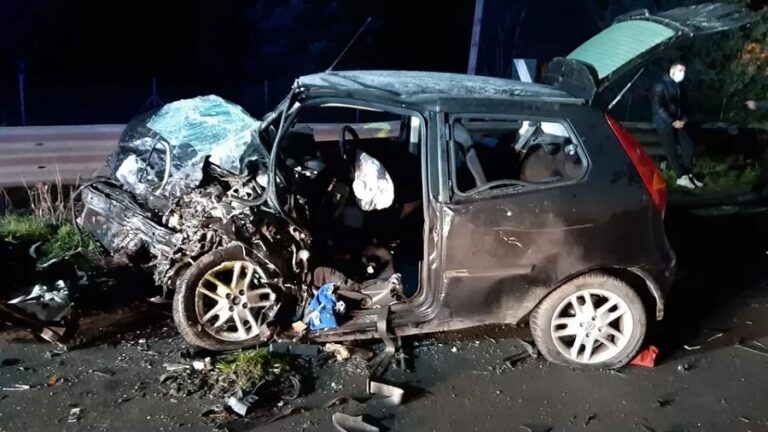 Tragico incidente: un uomo deceduto, una donna grave all’ospedale