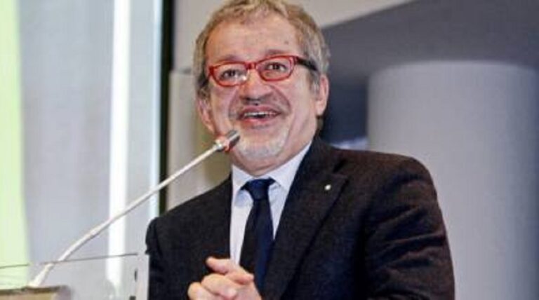 Delicato intervento chirurgico alla testa per Roberto Maroni