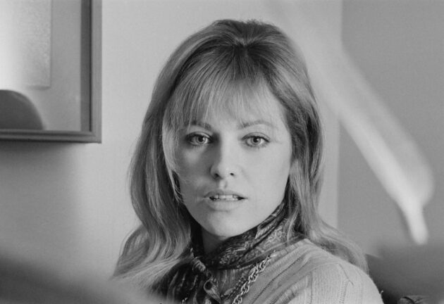 Morta Nathalie Delon, l’attrice francese che fu moglie di Alain Delon