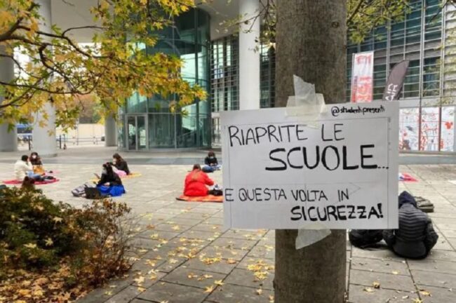 Tar Lombardia sospende l’ordinanza sulla dad per le scuole superiori