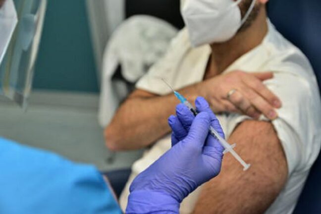Vaccini: verifiche dei Nas su dosi a fuori lista in Puglia