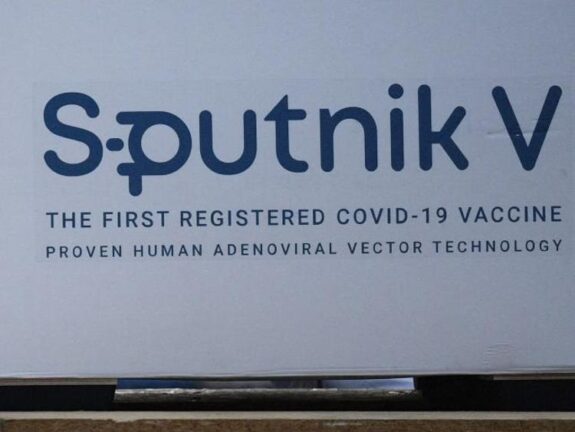 Vaccino Sputnik, Mosca: “Autorizzazione Ema? Probabile dopo giugno”