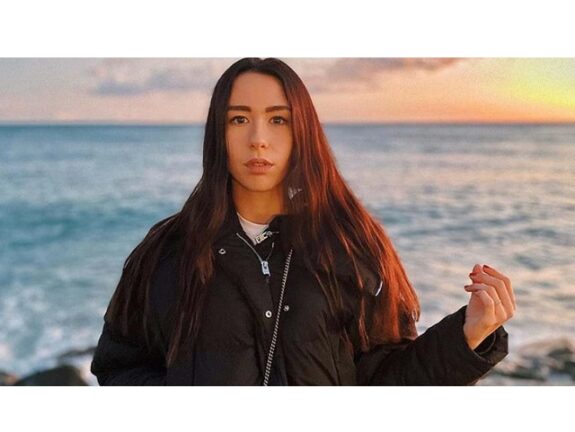 Aurora Ramazzotti vuole fermarlo: “Questa persona non sta bene”