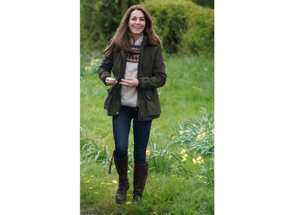 Kate Middleton: il look di 1000 euro, è fatto interamente di capi riciclati