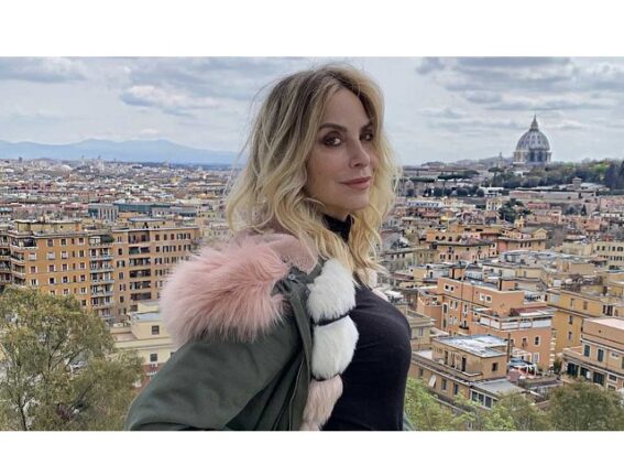 Stefania Orlando grave accusa: “Io fatta fuori da Mediaset e non…”