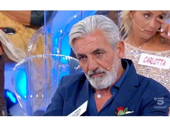 Uomini e Donne: scaccomatto al cavaliere del trono over