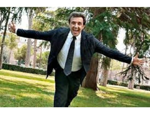 Flavio Insinna bufera in Rai svelato il suo cachet monster