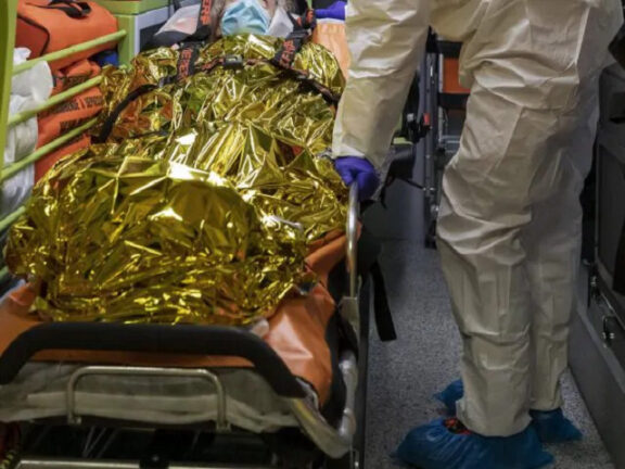 Incidente in moto con la fidanzata, morto ragazzo di 23 anni