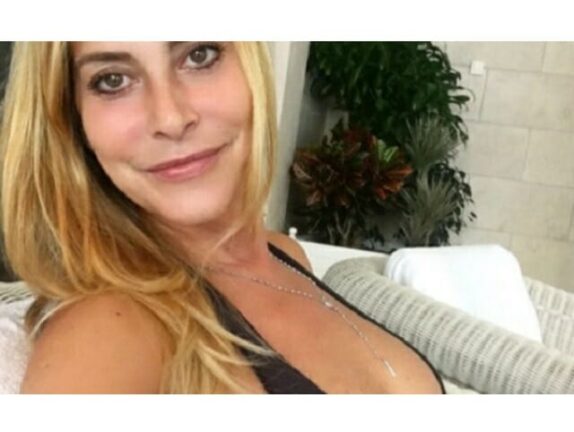 Stefania Orlando la foto spiazza i fan: “Il buongiorno si vede dal…”