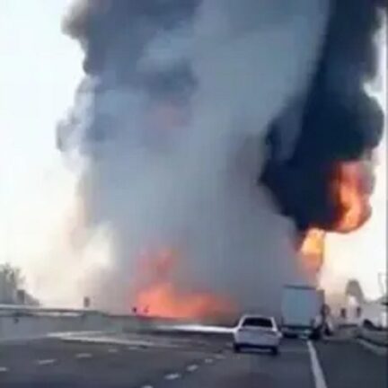 Camion a fuoco in autostrada A1: due i morti, traffico in tilt