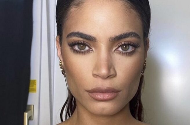 Elodie sbotta: “Menomale che i miei non mi hanno battezzata”