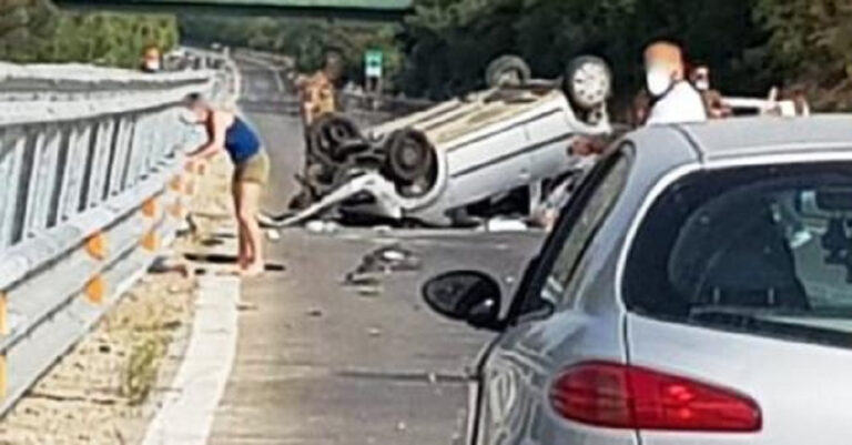 Grave incidente in autostrada, si contano almeno sei feriti