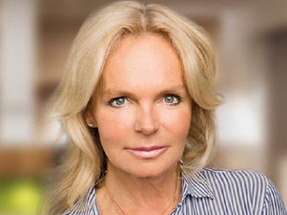 Morta Lucinda Riley la regina del bestseller femminile