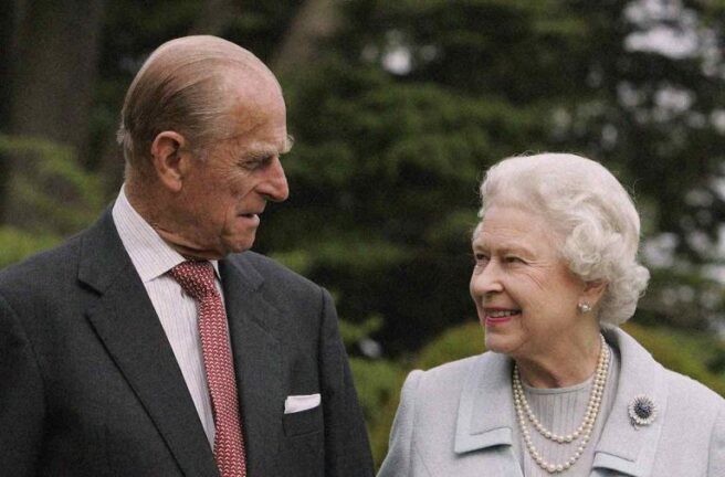 La Regina Elisabetta, una rosa e i 100 anni del suo Filippo