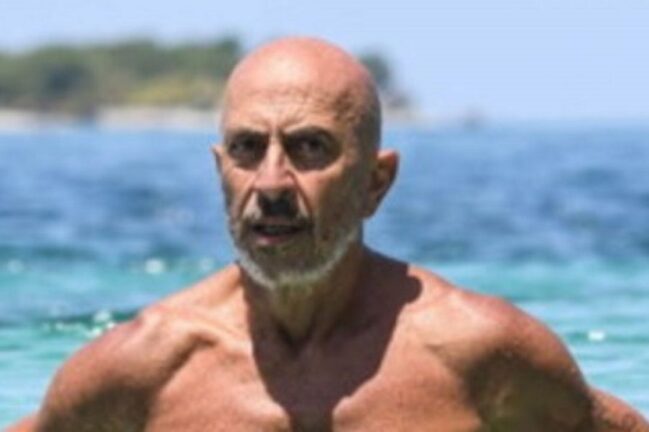 Roberto Ciufoli senza freni svela un retroscena: “Ci trattava male”