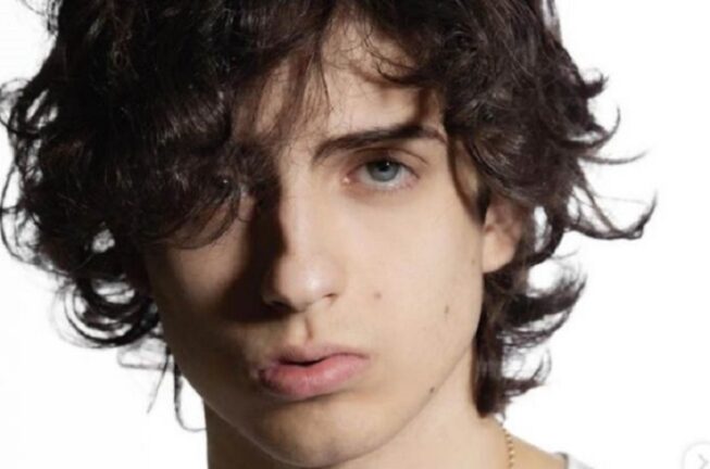 Sangiovanni: “Maria De Filippi dopo Sanremo mi ha detto che…”